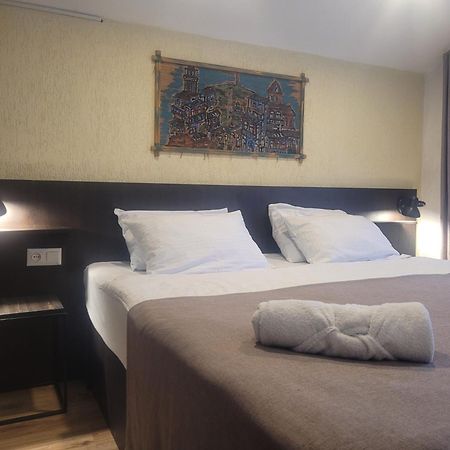 Lea Guest House Tiflis Oda fotoğraf
