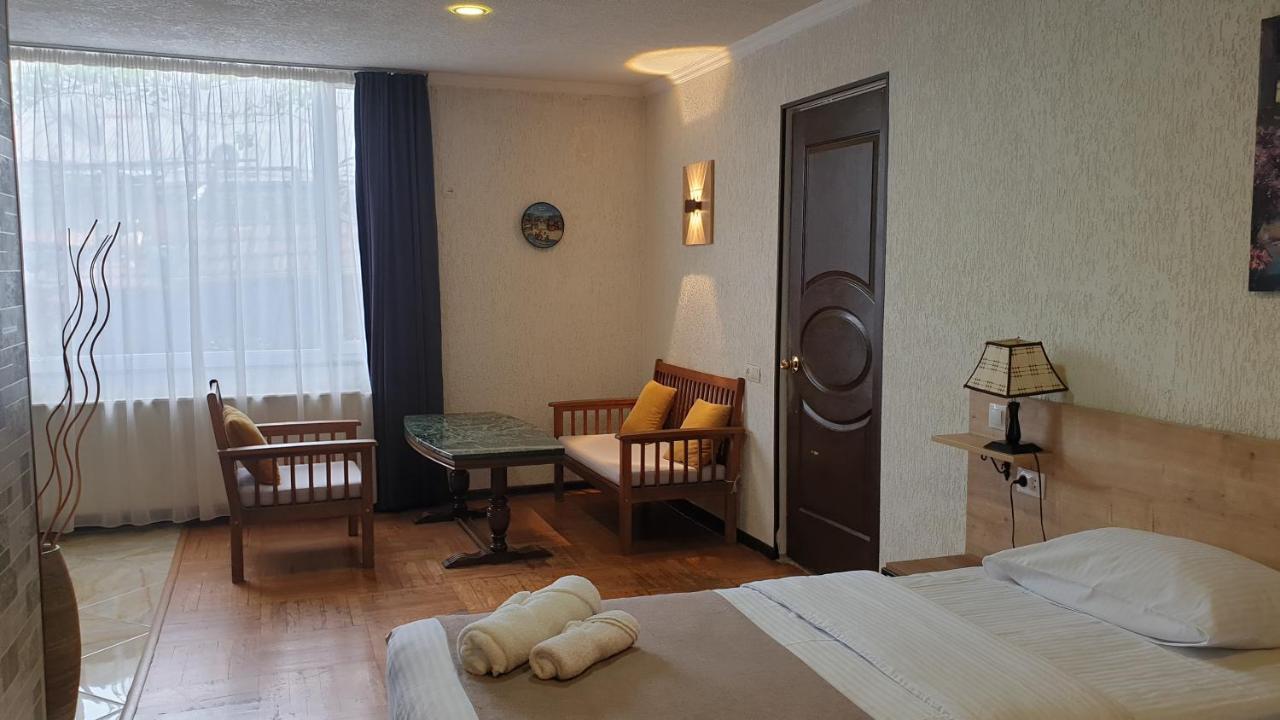 Lea Guest House Tiflis Dış mekan fotoğraf